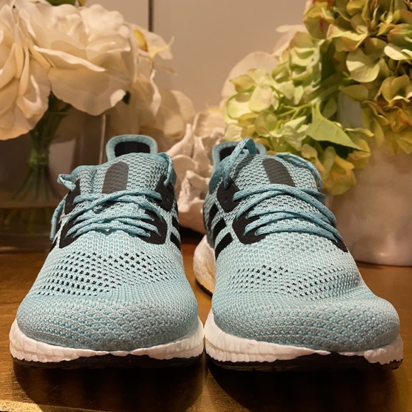NWOT!! Adidas “SpeedFactory AM4LA Parley” Sneakers - Picture 4 of 16